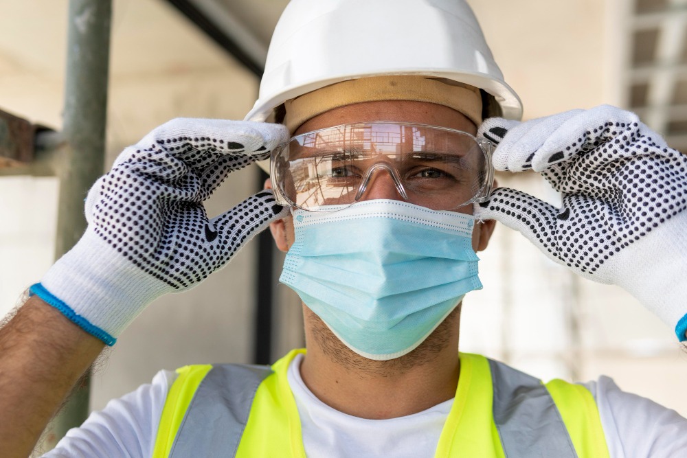 Controle de EPIs durante a pandemia: o que muda?